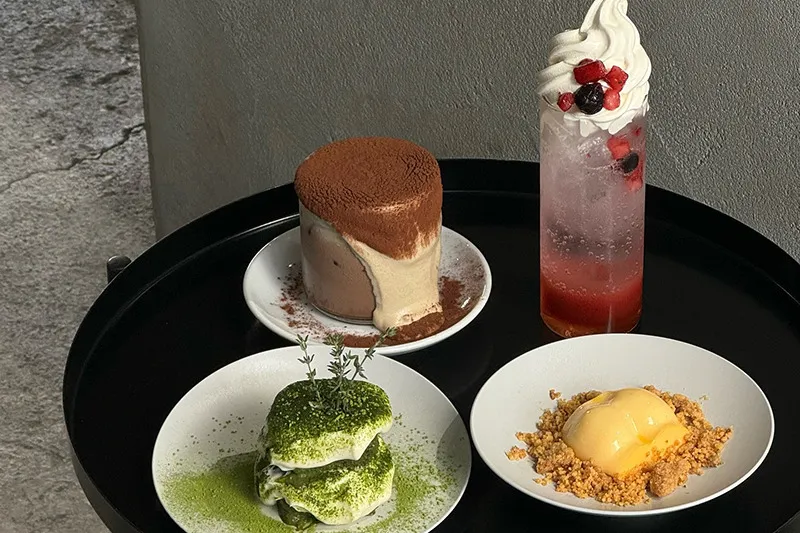 こだわりのドリンクとスイーツメニュー