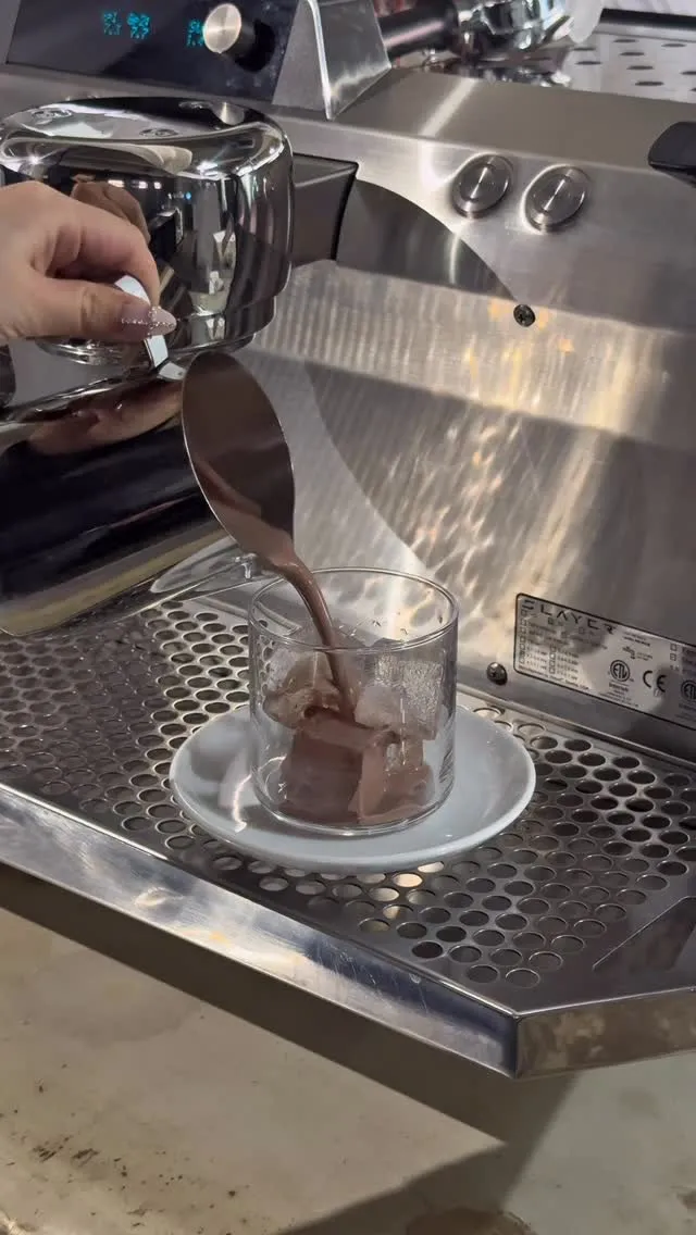 こんばんは、AIMAIです🎄