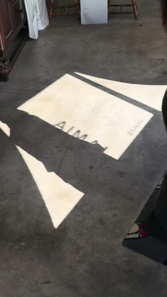 こんばんは AIMAIです